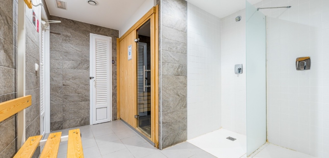 Venta - Apartamento / piso -
Punta Prima