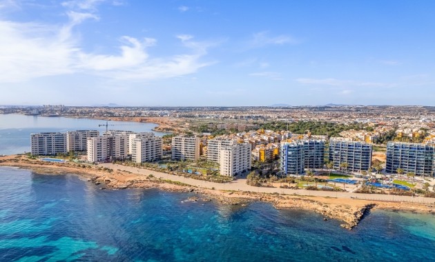 Venta - Apartamento / piso -
Punta Prima