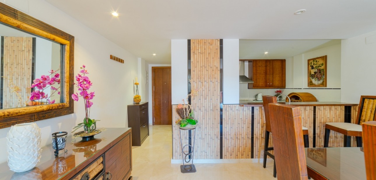 Herverkoop - Appartement / flat -
Punta Prima