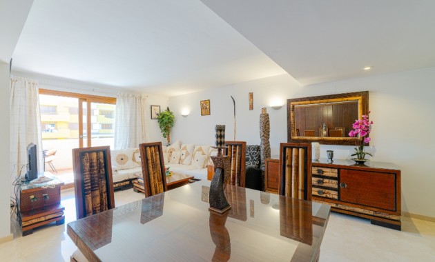 Herverkoop - Appartement / flat -
Punta Prima