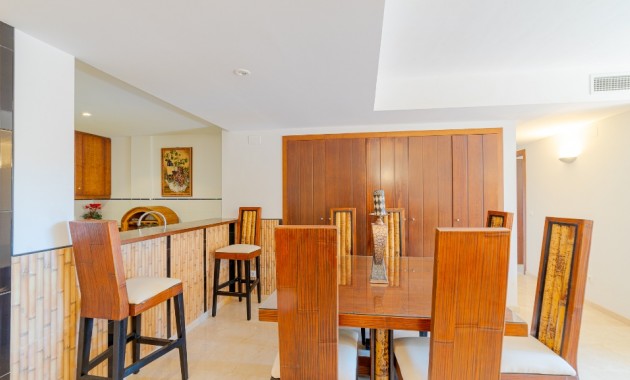 Herverkoop - Appartement / flat -
Punta Prima