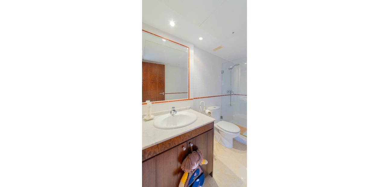 Herverkoop - Appartement / flat -
Punta Prima