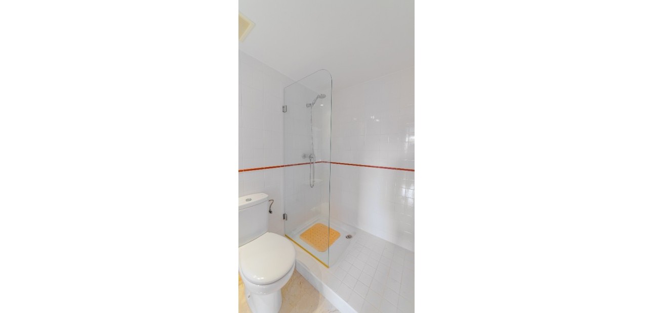 Herverkoop - Appartement / flat -
Punta Prima