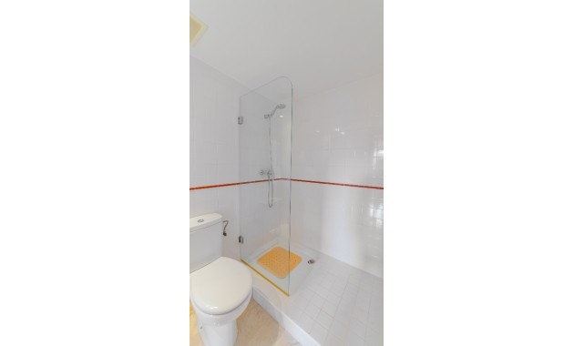 Herverkoop - Appartement / flat -
Punta Prima