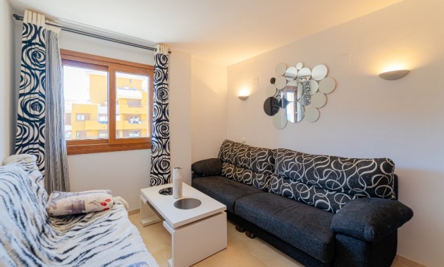 Herverkoop - Appartement / flat -
Punta Prima