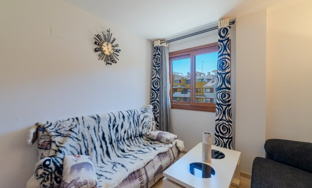 Herverkoop - Appartement / flat -
Punta Prima