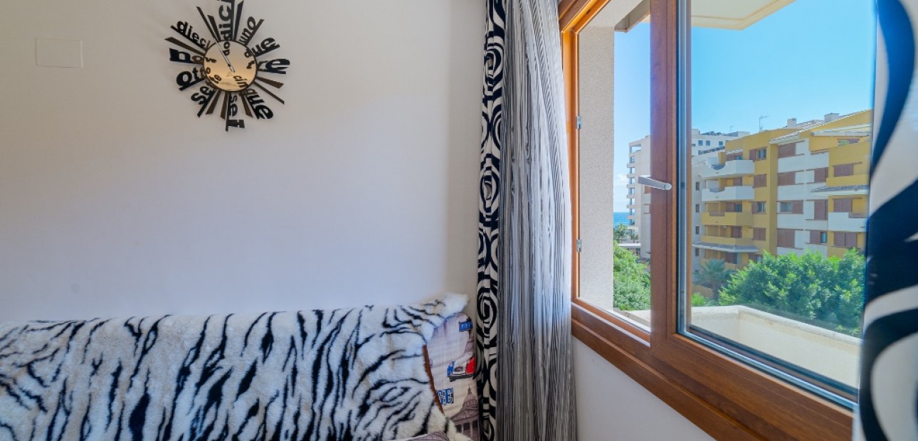 Herverkoop - Appartement / flat -
Punta Prima