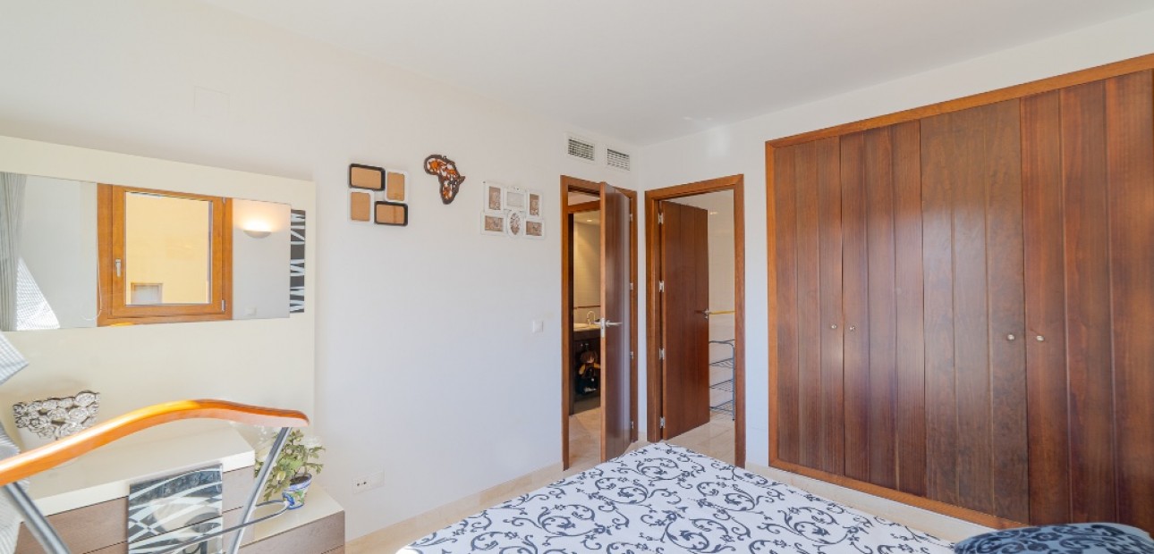 Herverkoop - Appartement / flat -
Punta Prima