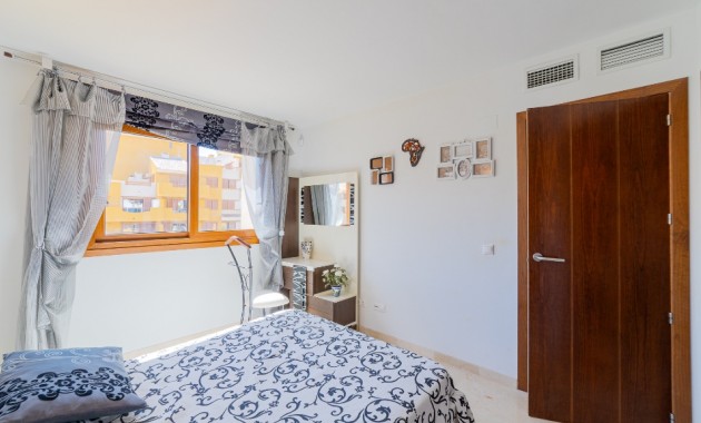 Herverkoop - Appartement / flat -
Punta Prima