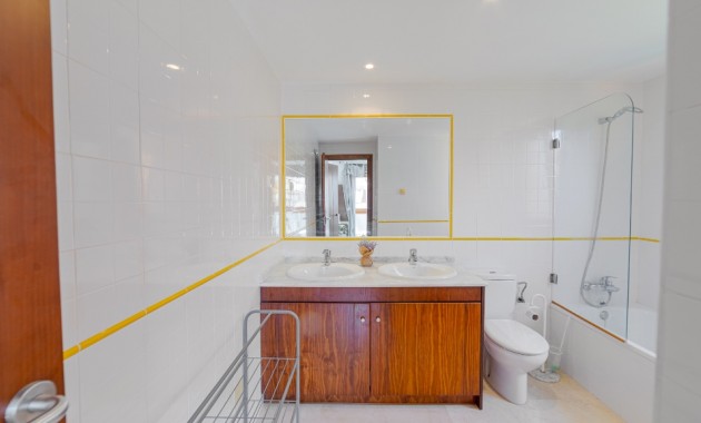 Herverkoop - Appartement / flat -
Punta Prima