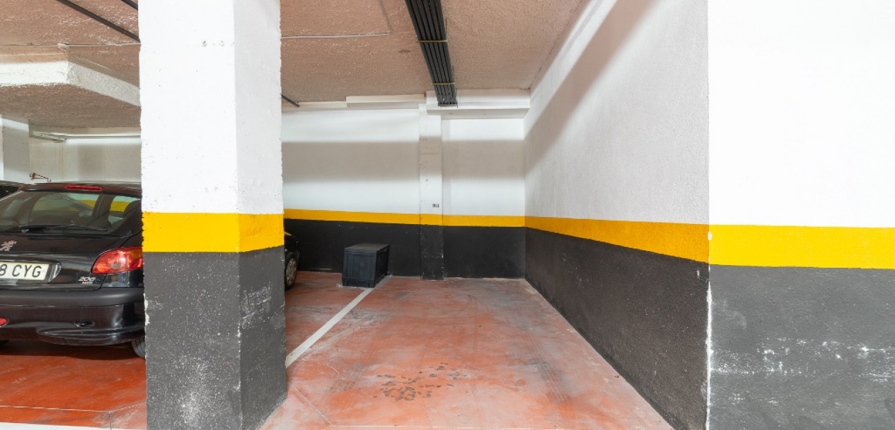 Herverkoop - Appartement / flat -
Punta Prima