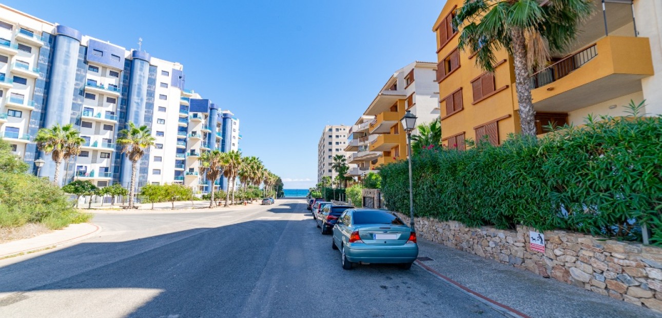 Herverkoop - Appartement / flat -
Punta Prima