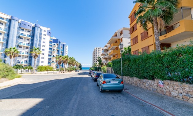 Herverkoop - Appartement / flat -
Punta Prima