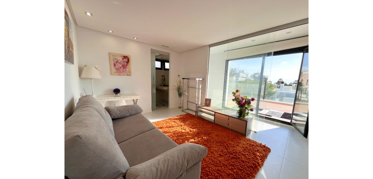 Venta - Semi - Detached Villa -
Los Dolses