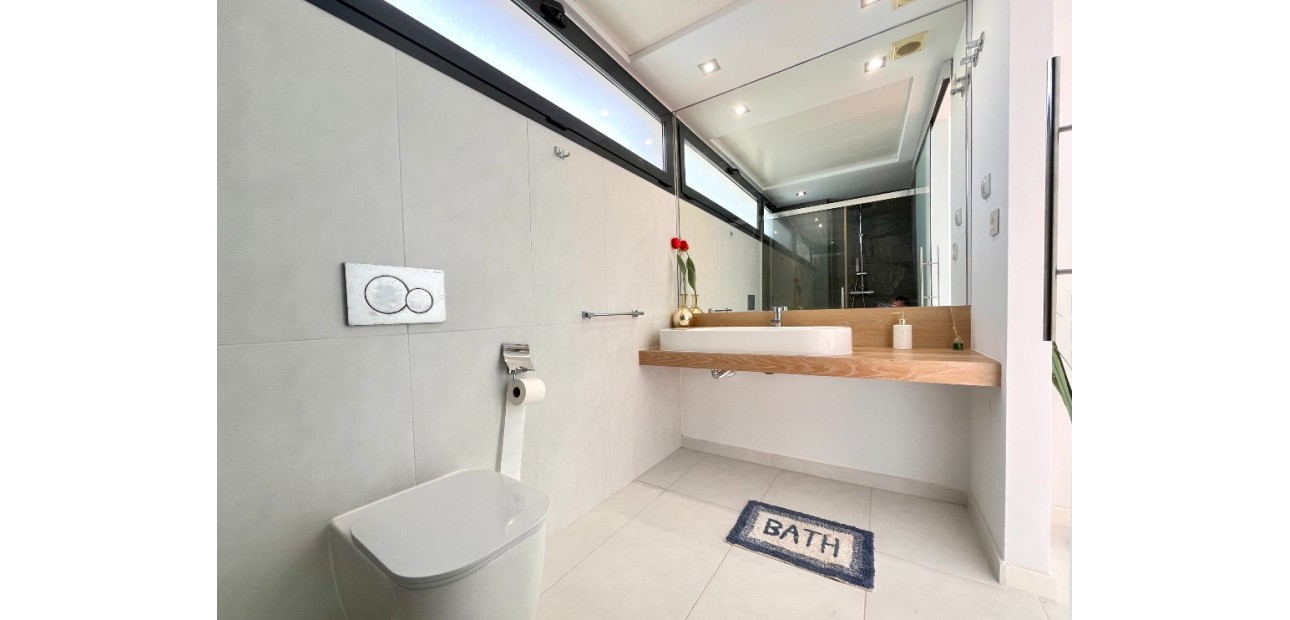 Venta - Semi - Detached Villa -
Los Dolses