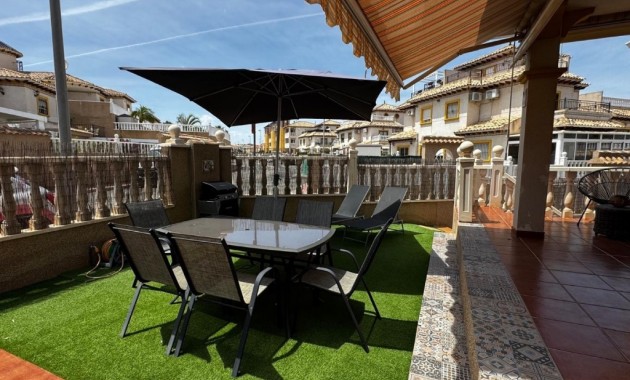 Herverkoop - Herenhuis -
Orihuela Costa - Villamartín