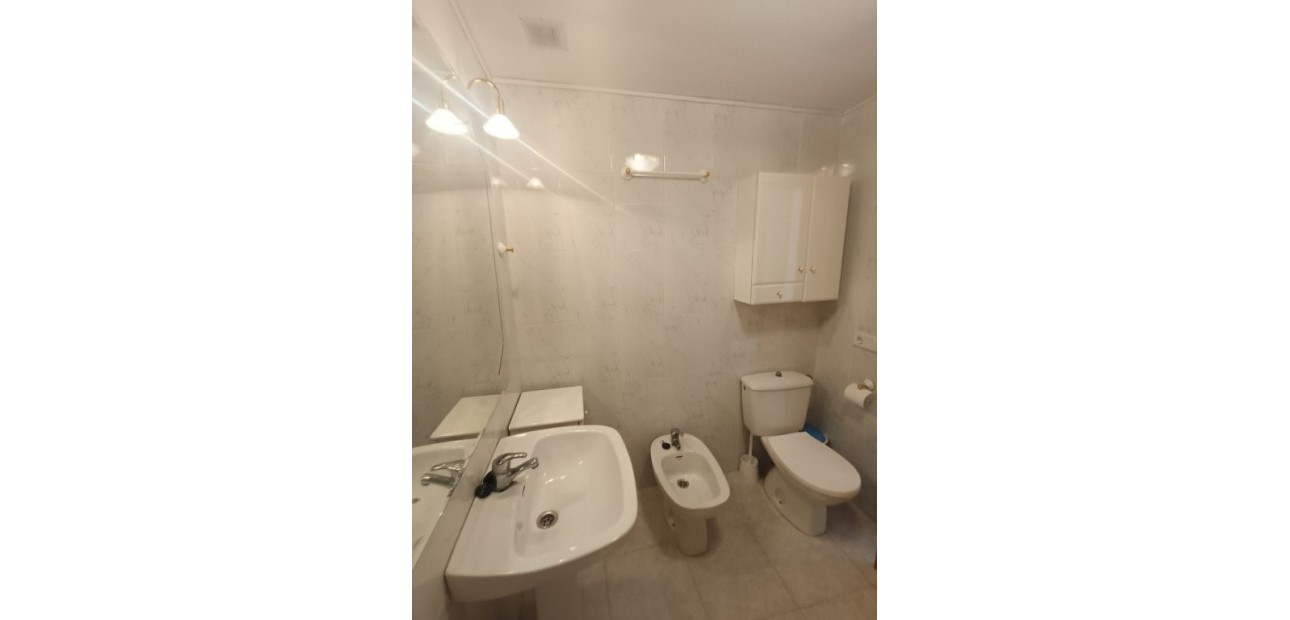 Herverkoop - Appartement / flat -
Torrevieja - Torreblanca