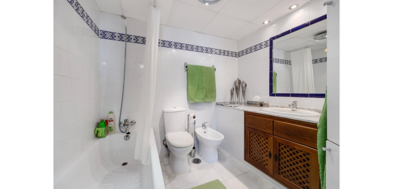 Sale - Apartment / flat -
Torrevieja