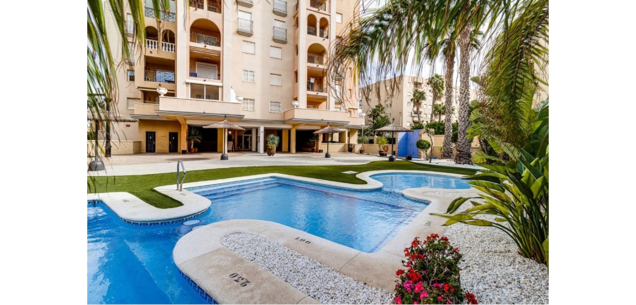 Sale - Apartment / flat -
Torrevieja