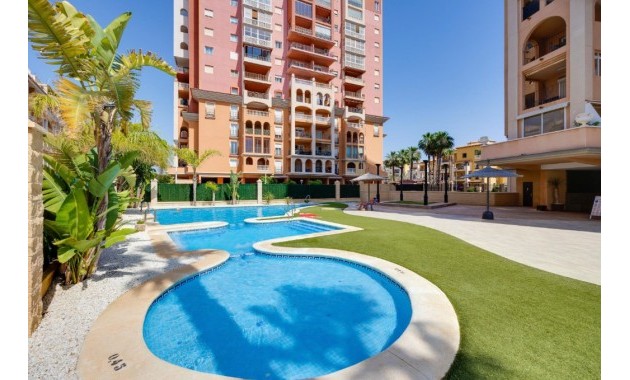 Sale - Apartment / flat -
Torrevieja