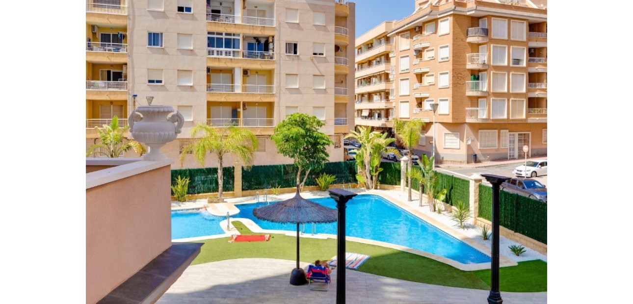 Sale - Apartment / flat -
Torrevieja