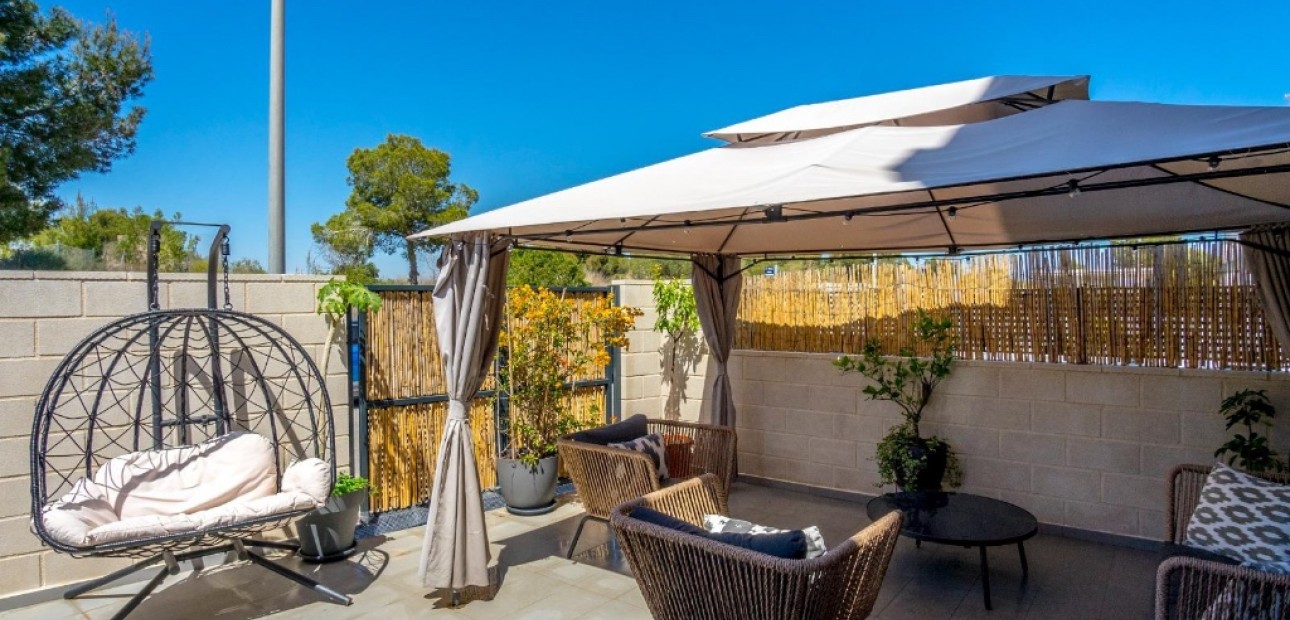 Venta - Semi - Detached Villa -
Orihuela Costa - Villamartín