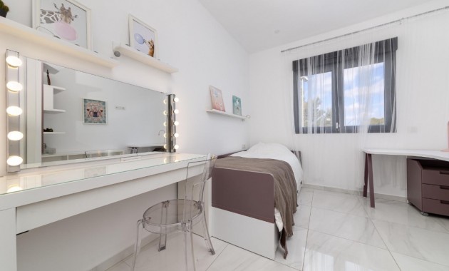 Venta - Semi - Detached Villa -
Orihuela Costa - Villamartín