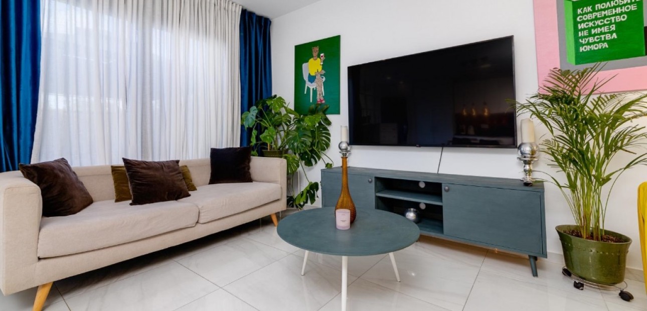 Venta - Semi - Detached Villa -
Orihuela Costa - Villamartín