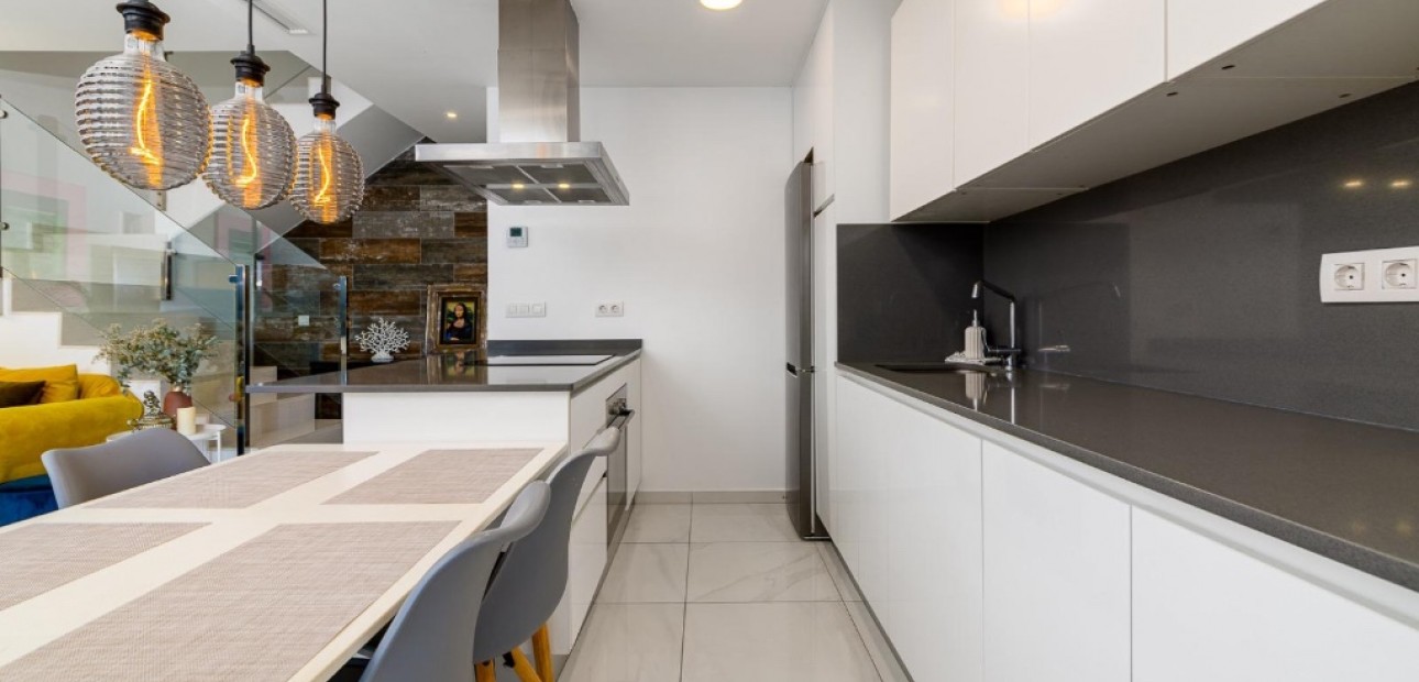 Venta - Semi - Detached Villa -
Orihuela Costa - Villamartín