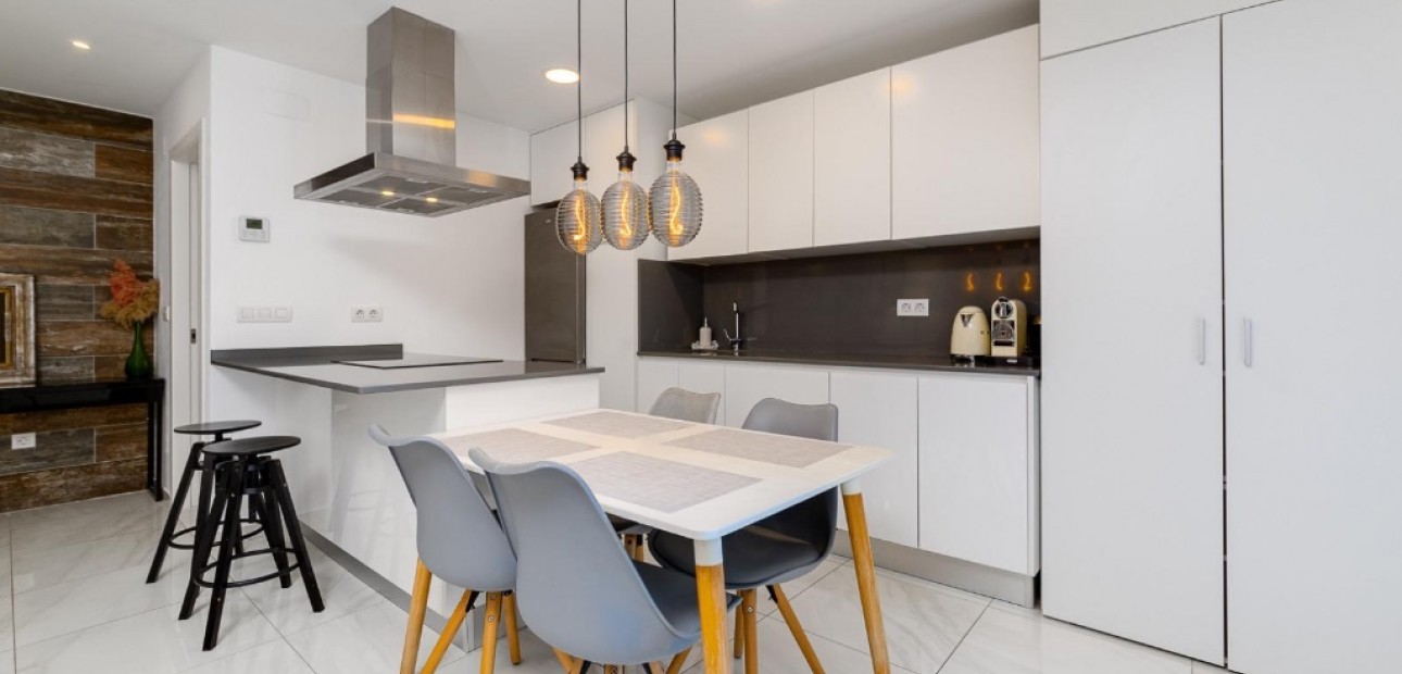 Venta - Semi - Detached Villa -
Orihuela Costa - Villamartín