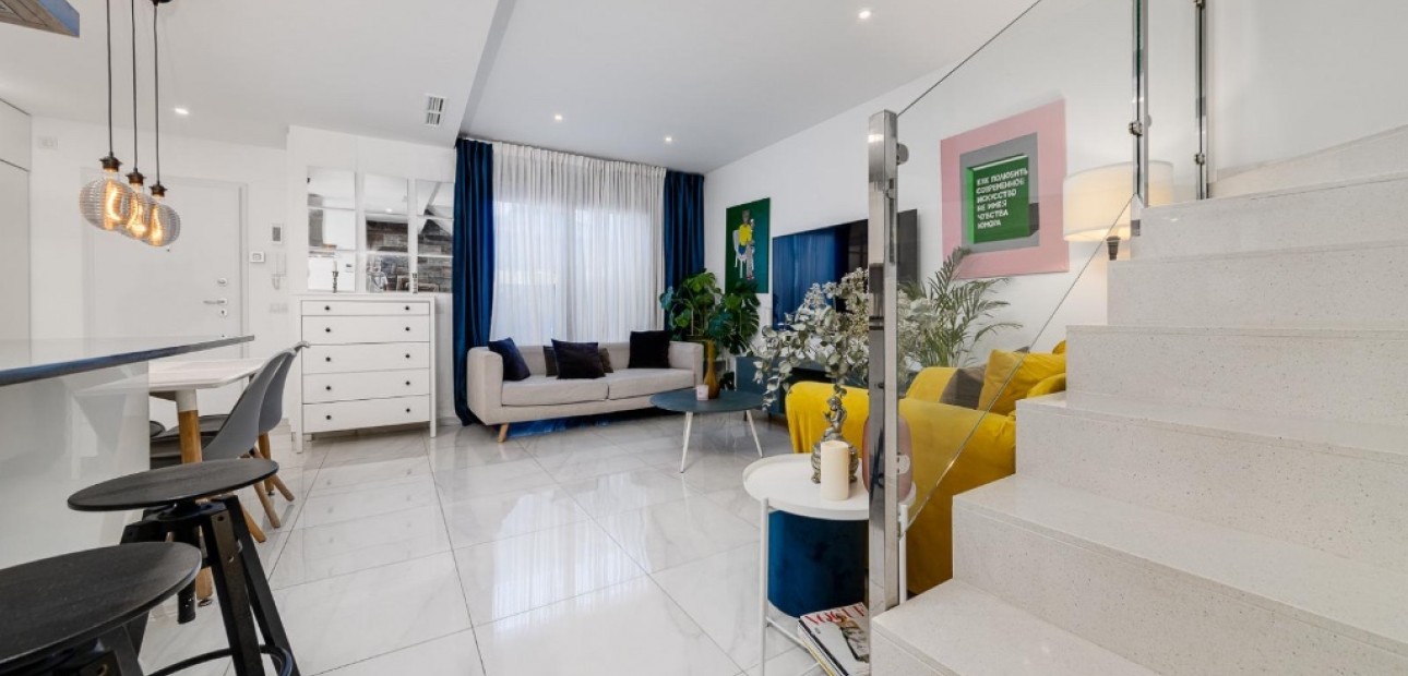Venta - Semi - Detached Villa -
Orihuela Costa - Villamartín