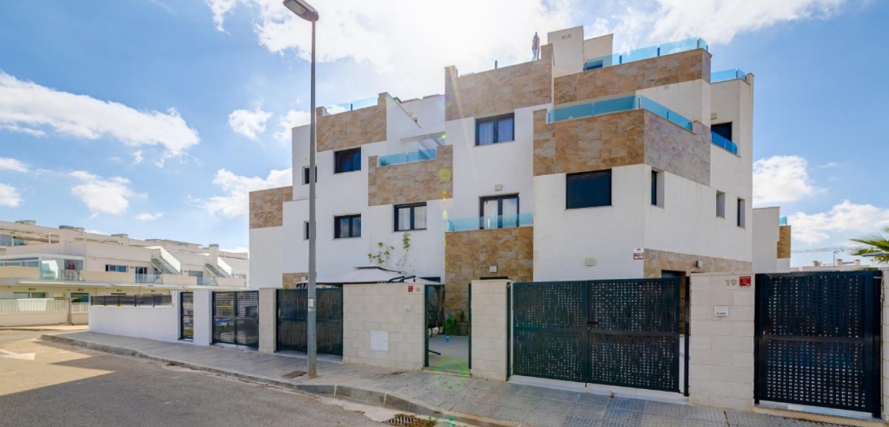 Venta - Semi - Detached Villa -
Orihuela Costa - Villamartín