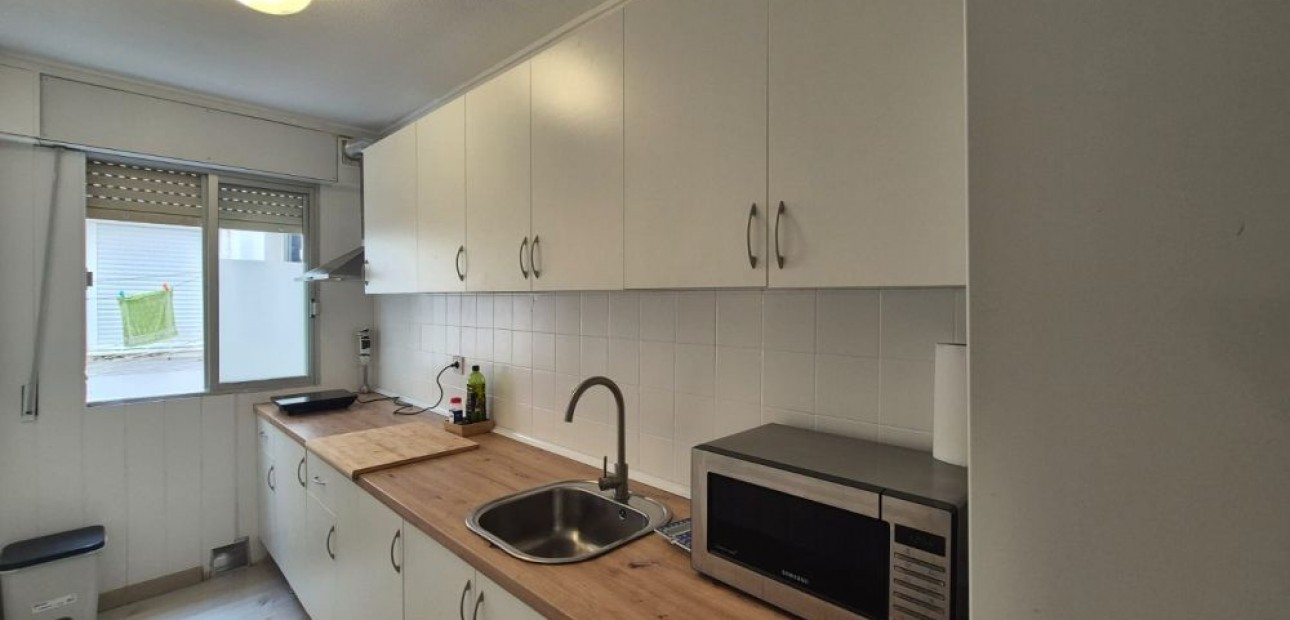 Sale - Apartment / flat -
Punta Prima