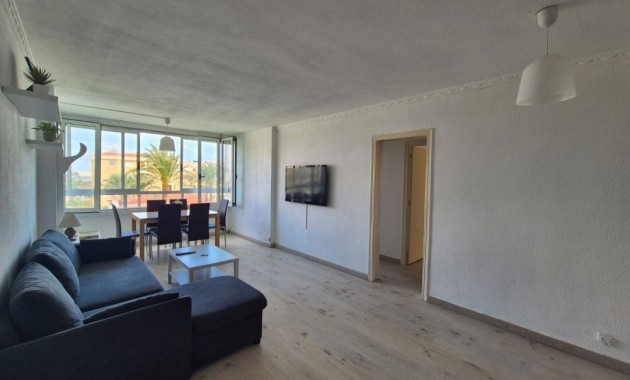 Sale - Apartment / flat -
Punta Prima