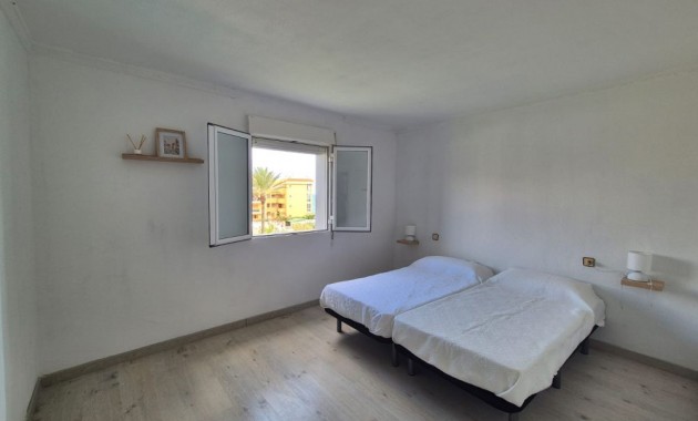 Sale - Apartment / flat -
Punta Prima
