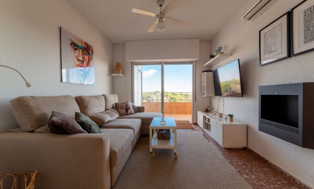 Herverkoop - Appartement / flat -
Punta Prima