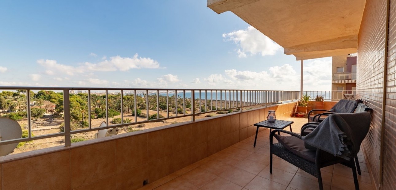 Herverkoop - Appartement / flat -
Punta Prima