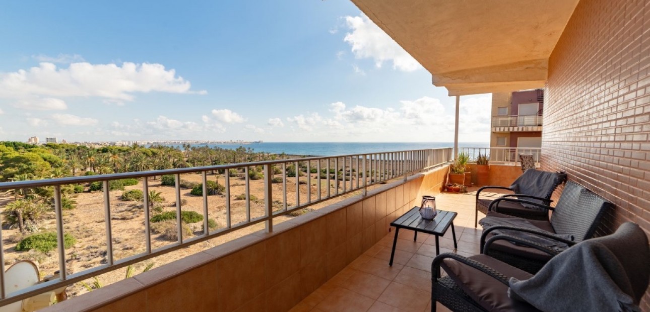 Herverkoop - Appartement / flat -
Punta Prima