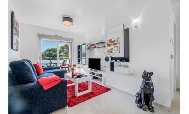 Sale - Apartment / flat -
Punta Prima