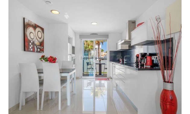 Sale - Apartment / flat -
Punta Prima