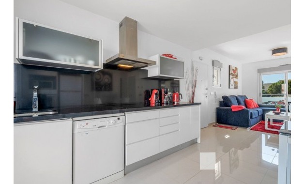 Sale - Apartment / flat -
Punta Prima