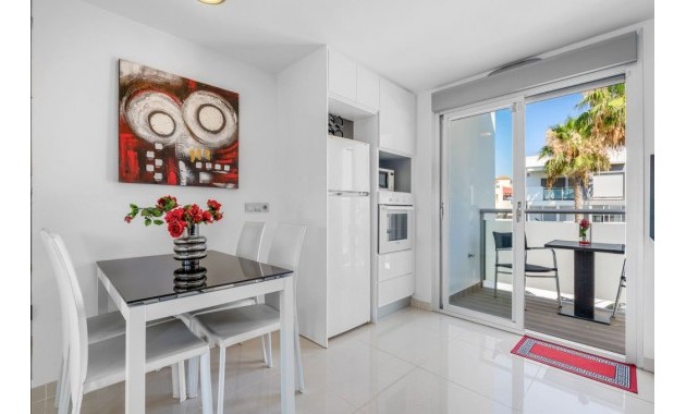Sale - Apartment / flat -
Punta Prima