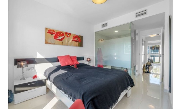 Sale - Apartment / flat -
Punta Prima