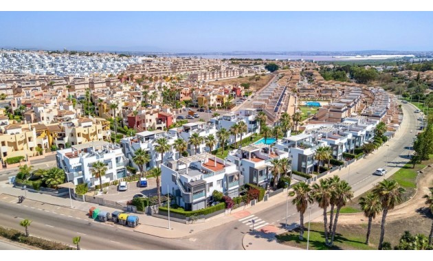 Sale - Apartment / flat -
Punta Prima