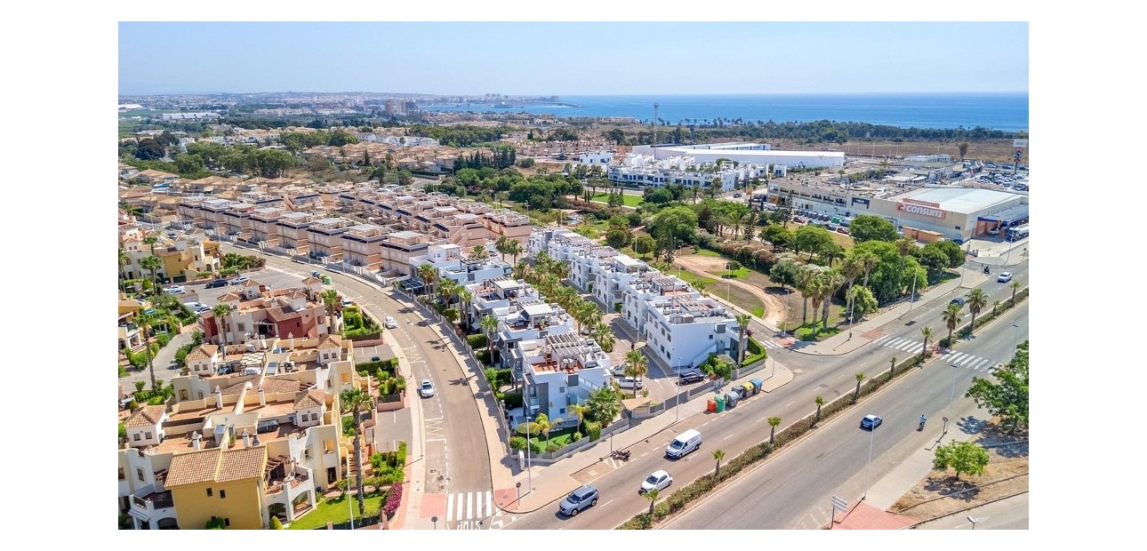 Sale - Apartment / flat -
Punta Prima