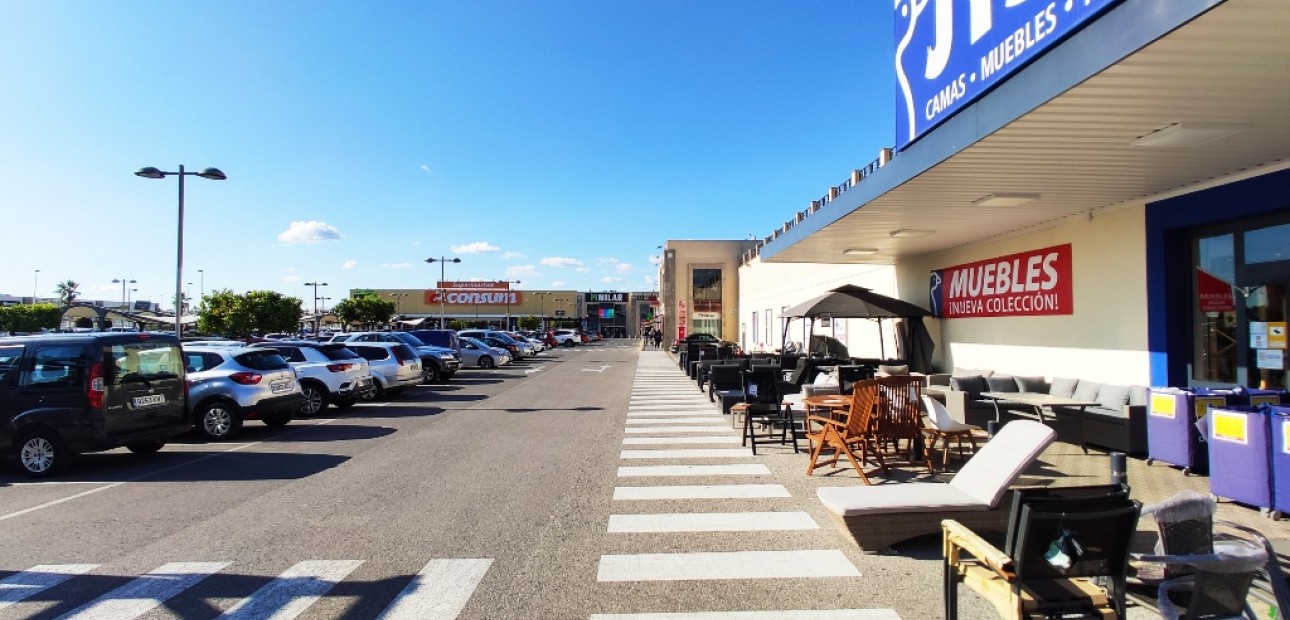 Sale - Apartment / flat -
Punta Prima