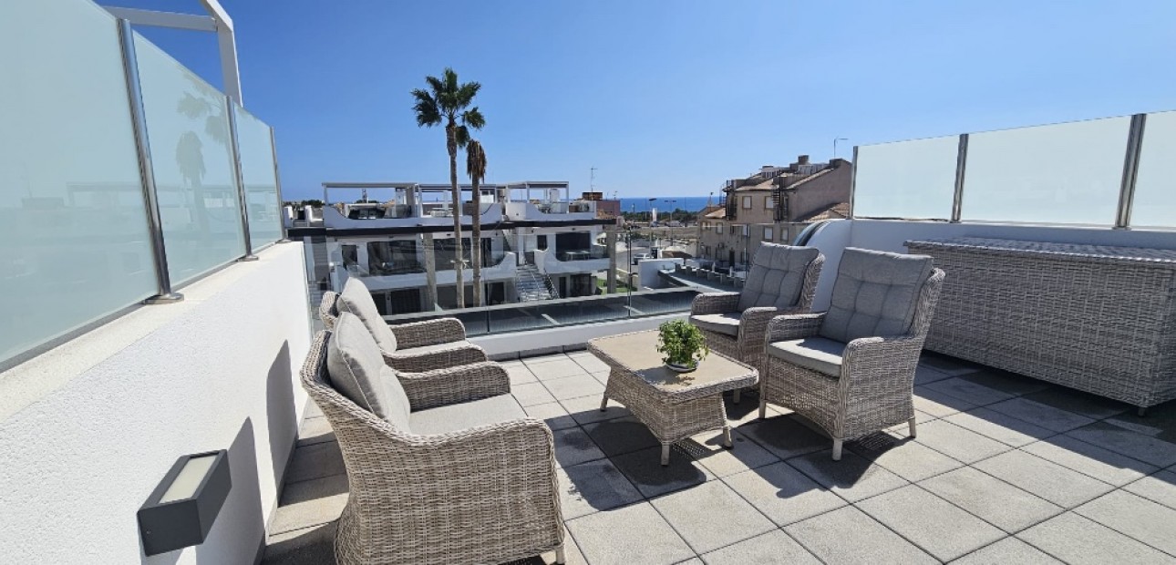 Venta - Apartamento / piso -
Punta Prima