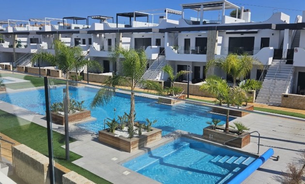 Venta - Apartamento / piso -
Punta Prima