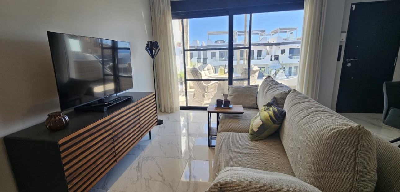 Venta - Apartamento / piso -
Punta Prima