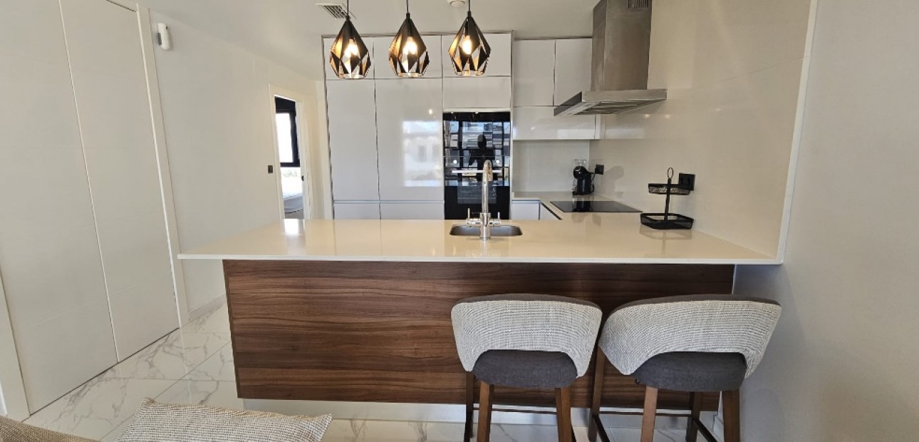 Venta - Apartamento / piso -
Punta Prima